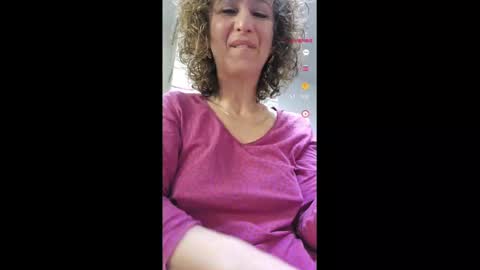 Snapshot of nikpassion123 chatting on 03-02-25, 05:54 nikol online show from 03-02-25, 05:54
