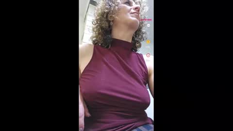 Snapshot of nikpassion123 chatting on 03-07-25, 01:07 nikol online show from 03-07-25, 01:07