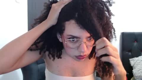 Snapshot of niky_golden chatting on 05-22-26, 06:09 Nicole GTM-5 1100 pm - 700 am online show from 05-22-26, 06:09