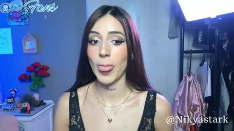 Snapshot of nikyastark chatting on 09-29-25, 01:11 Niky A Stark online show from 09-29-25, 01:11