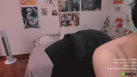 Nikylaine online show from 10-14-25, 04:30