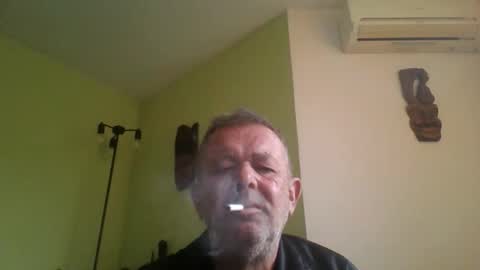 Snapshot of nikyo419 chatting on 10-11-25, 10:36 nikyo419 online show from 10-11-25, 10:36