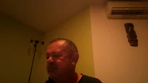 Snapshot of nikyo419 chatting on 10-20-25, 03:40 nikyo419 online show from 10-20-25, 03:40