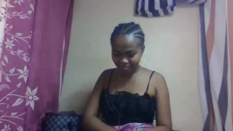 nilah online show from 11-25-25, 01:55