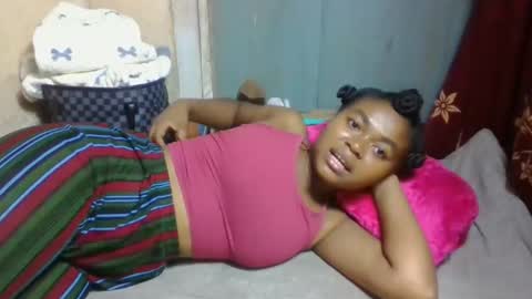 nilah online show from 04-15-26, 07:58