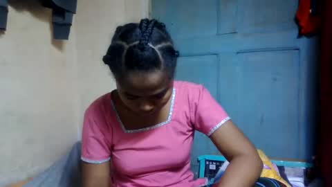 nilah online show from 07-20-26, 01:57