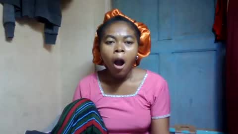 nilah online show from 07-21-26, 05:32