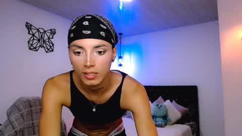 Nilam online show from 02-21-25, 02:28