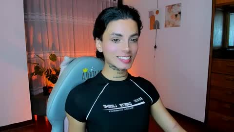 Snapshot of nilam217 chatting on 06-06-26, 02:27 Nilam online show from 06-06-26, 02:27