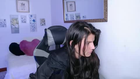 nina__777 online show from 01-12-26, 01:38