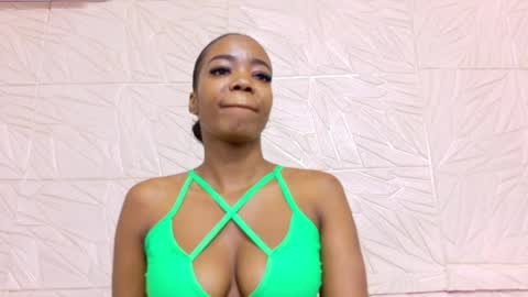 nina_bae_ online show from 05-02-26, 07:41