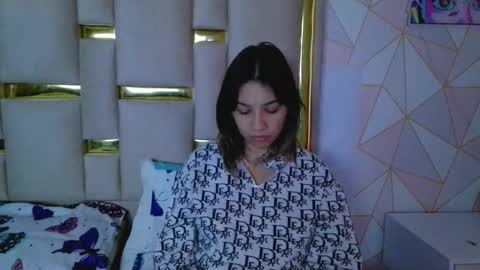 Nina Carther online show from 12-20-25, 11:06