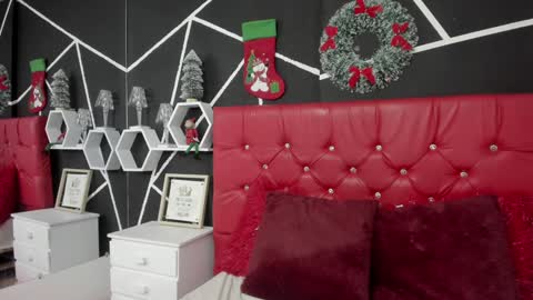 Nina online show from 12-23-24, 05:06