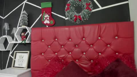 Nina online show from 12-23-24, 08:11