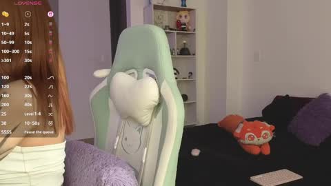 Nina Neon Nostrade online show from 04-06-26, 09:38