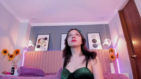 nina_ford_ online show from 04-01-26, 03:07