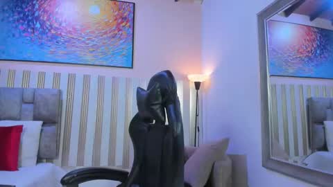 nina_glow_ online show from 03-10-26, 11:37