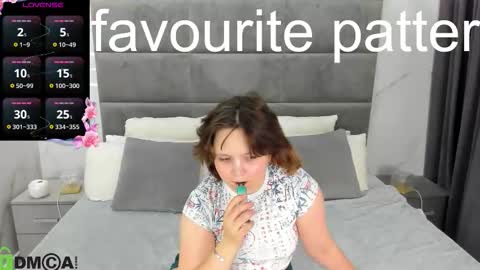 Snapshot of nina_lunaa chatting on 09-21-25, 08:16 nina lunaa online show from 09-21-25, 08:16