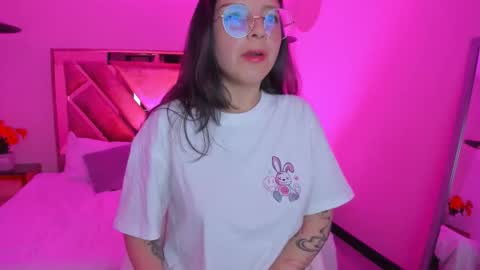 Snapshot of nina_myers chatting on 11-07-25, 03:39 Nina myers online show from 11-07-25, 03:39