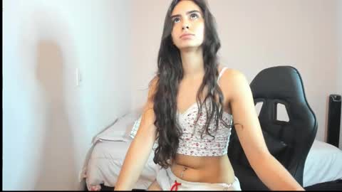  Nina  online show from 02-06-26, 08:23