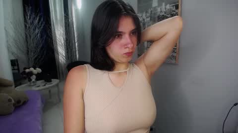 Nina online show from 11-25-25, 12:27