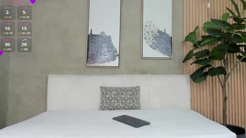 Snapshot of nina_soul chatting on 12-18-24, 12:07 NINA online show from 12-18-24, 12:07