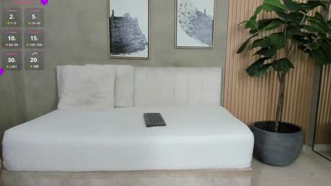 Snapshot of nina_soul chatting on 01-09-25, 11:47 NINA online show from 01-09-25, 11:47
