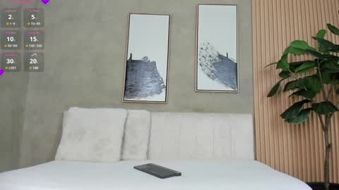 Snapshot of nina_soul chatting on 01-10-25, 12:04 NINA online show from 01-10-25, 12:04