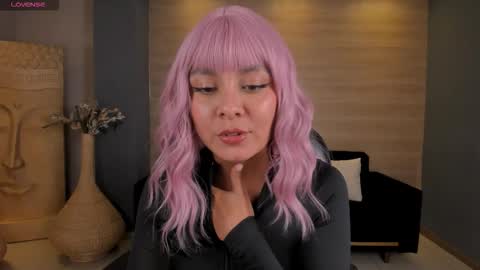 Nina online show from 11-12-25, 02:34