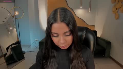 Nina online show from 11-26-25, 03:07