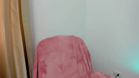 Nina online show from 09-29-25, 12:32