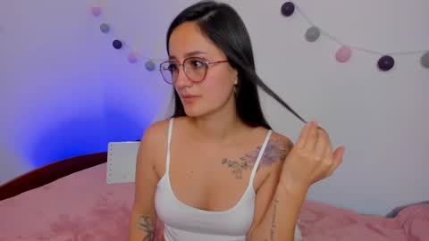 Nina online show from 10-23-25, 10:41