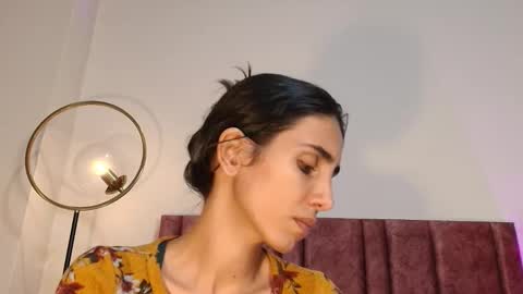 Nina online show from 10-27-25, 06:01