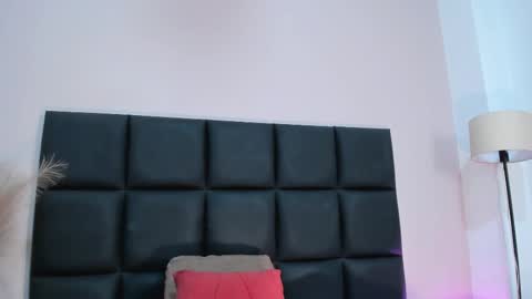 Nina online show from 10-31-25, 06:20