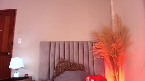 Nina online show from 11-11-25, 06:08