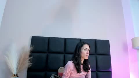 Nina online show from 11-12-25, 06:30