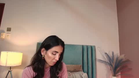 Nina online show from 11-22-25, 06:18