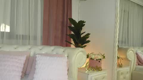 Snapshot of ninacrystal chatting on 07-20-26, 10:39 NinaCrystal online show from 07-20-26, 10:39