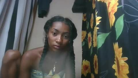 Snapshot of ninaeaa chatting on 11-15-25, 01:58 ninaeaa online show from 11-15-25, 01:58