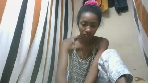 Snapshot of ninaeaa chatting on 01-17-26, 07:13 ninaeaa online show from 01-17-26, 07:13