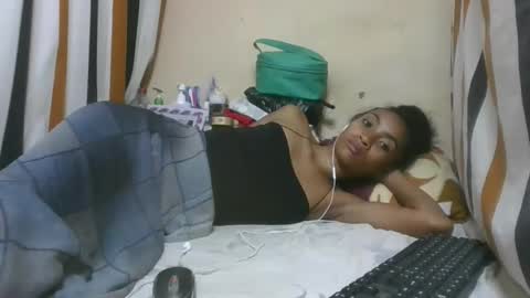 Snapshot of ninaeaa chatting on 01-17-26, 07:17 ninaeaa online show from 01-17-26, 07:17