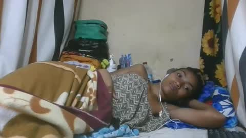 Snapshot of ninaeaa chatting on 02-02-26, 07:29 ninaeaa online show from 02-02-26, 07:29