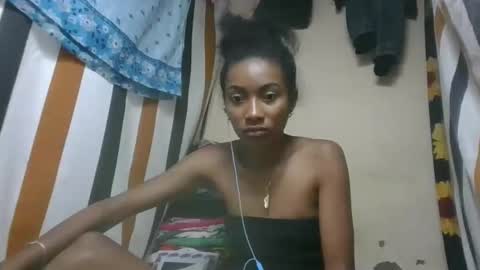 Snapshot of ninaeaa chatting on 02-05-26, 08:46 ninaeaa online show from 02-05-26, 08:46