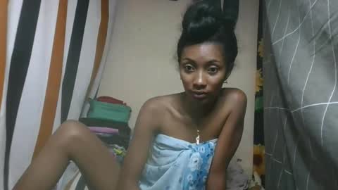 Snapshot of ninaeaa chatting on 02-13-26, 07:37 ninaeaa online show from 02-13-26, 07:37