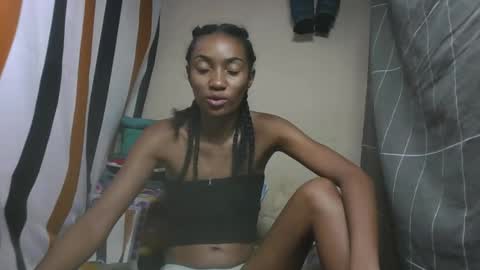 Snapshot of ninaeaa chatting on 02-14-26, 12:24 ninaeaa online show from 02-14-26, 12:24