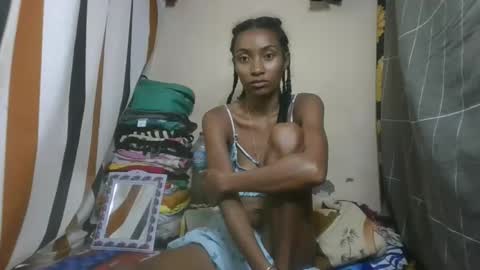 Snapshot of ninaeaa chatting on 02-19-26, 08:43 ninaeaa online show from 02-19-26, 08:43