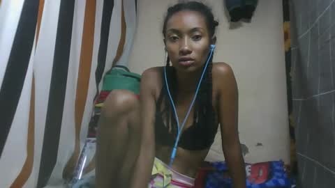 Snapshot of ninaeaa chatting on 02-25-26, 08:02 ninaeaa online show from 02-25-26, 08:02