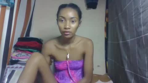 Snapshot of ninaeaa chatting on 03-12-26, 09:26 ninaeaa online show from 03-12-26, 09:26