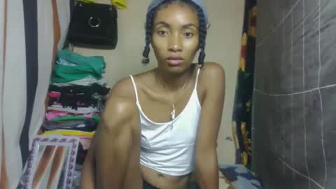 Snapshot of ninaeaa chatting on 03-21-26, 05:34 ninaeaa online show from 03-21-26, 05:34