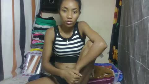 Snapshot of ninaeaa chatting on 03-24-26, 09:42 ninaeaa online show from 03-24-26, 09:42